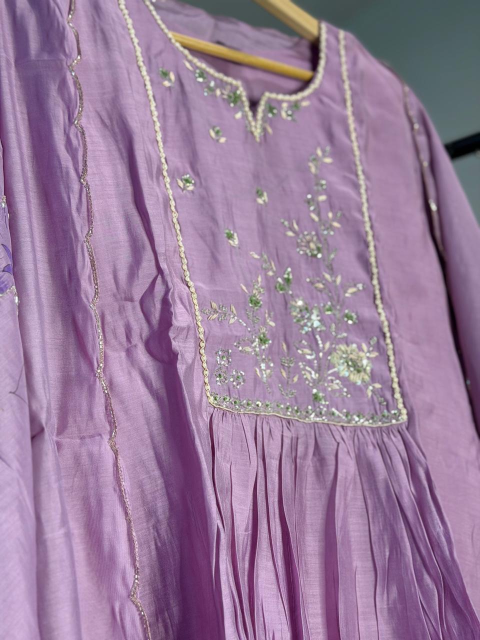 Lilac Aura – Surat Mul Chanderi A-Line Three Piece Suit