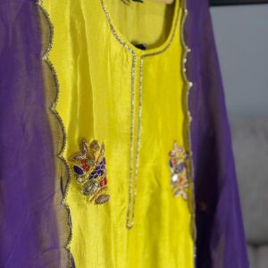 Lemon Viola – Dola Silk Straight Cut Three Piece Suit